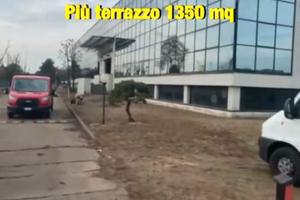 Immobile commerciale D8 2 da piani 1350 mq