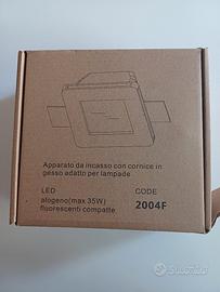 Faretto gesso scomparsa vetro satinato quadrato in