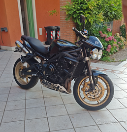 Triumph Street Triple R 2010