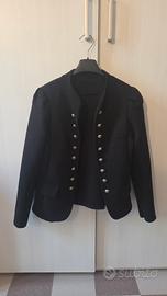 giacca stile blazer con bottoni 