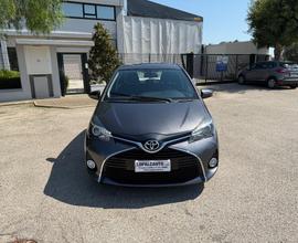 TOYOTA - Yaris - 1.4 D-4D 5p. Lounge MY 16 ;