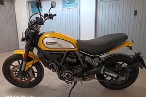 moto ducati 