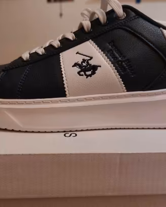 Scarpe nuove