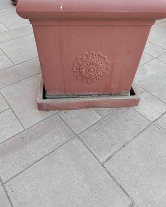 vaso in vetroresina 