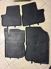 Tappetini in gomma per Peugeot 208
