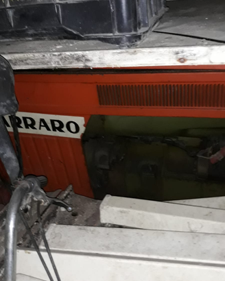 Trattore cincolato carraro
