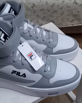 SCARPE DELLA FILA   NUMERO   42/5