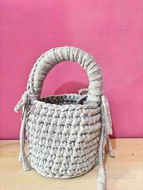 Borsa handmade all’uncinetto