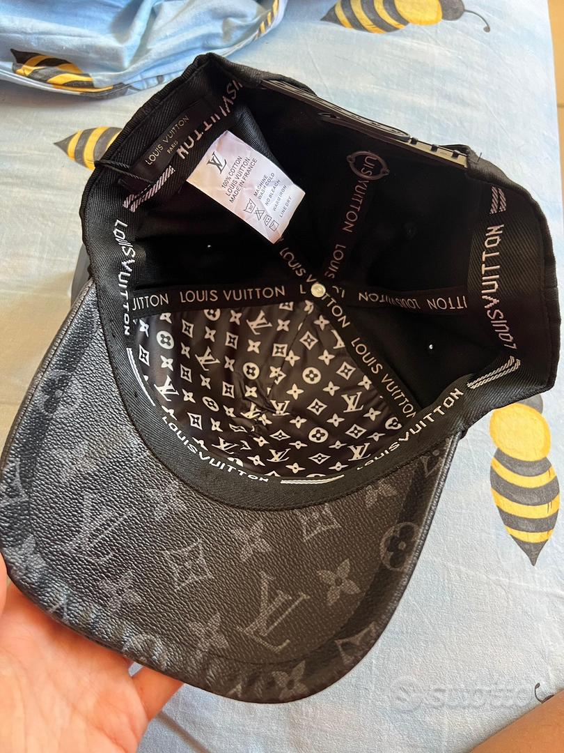 Louis Vuitton Cappello da pescatore stampato - Abbigliamento e Accessori In  vendita a Lecco