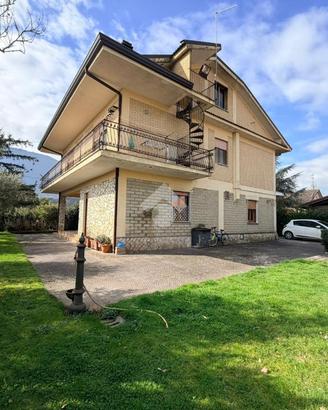VILLA SINGOLA A CECCANO