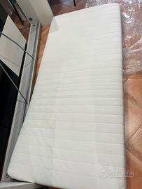 Letto singolo ikea completo con schienale