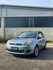 Ford Fiesta + Treno gomme e cerchi invernali