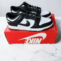 Nike Dunk Low Nere e Bianche 35 Nuove