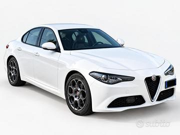 Alfa Romeo Giulia 2.2 Diesel 160 CV AT8 – 2021