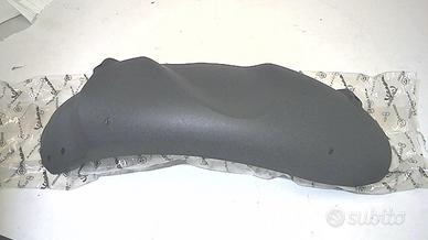 PARAFANGO ANTERIORE DESTRO MP3 FUOCO PIAGGIO GILER
