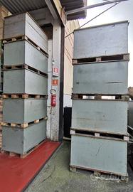 Contenitori metallici usati
