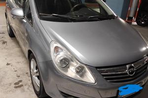 Opel Corsa 1.2 GPL Cosmo (2008)-IdealeNeopatentati