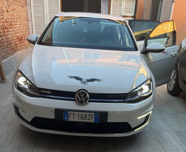 Volkswagen e-golf 36 kwh 136 cv anno 2019