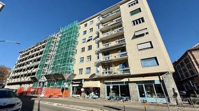 Attività / Licenza di 60 m² con 2 locali a Biella