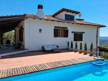 Villa Indipende 386Mq + 18000 mq di terreno