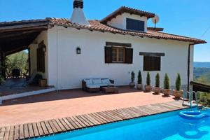 Villa Indipende 386Mq + 18000 mq di terreno
