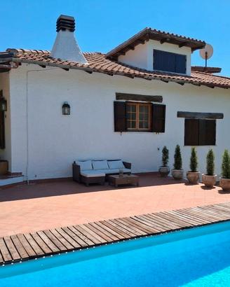 Villa Indipende 386Mq + 18000 mq di terreno