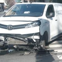 furgone proace elettrico sinistrato