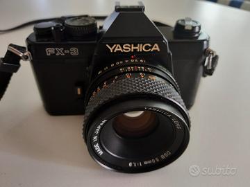 Macchina Fotografica Yashica F-3 + flash rollei 33