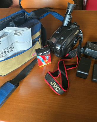 videocamera compact VHS - JVC modello GR-AX280