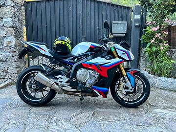BMW s1000r