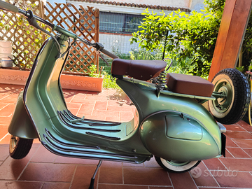 Vespa faro basso