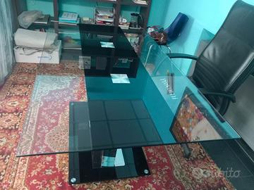 Tavolo in vetro 