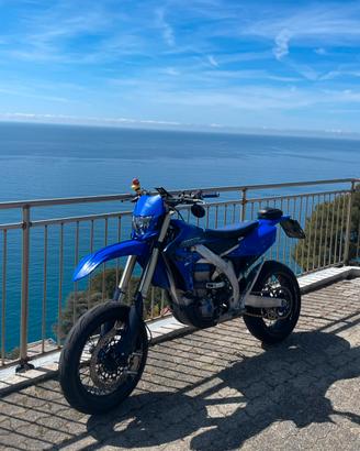 Yamaha WR450F (YZ450F)
