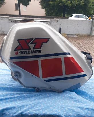 Serbatoio con convogliatori Yamaha  XT 600 43f