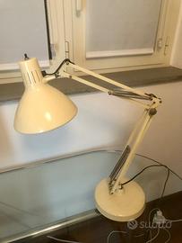 Lampada naskaloris, Fontana Arte