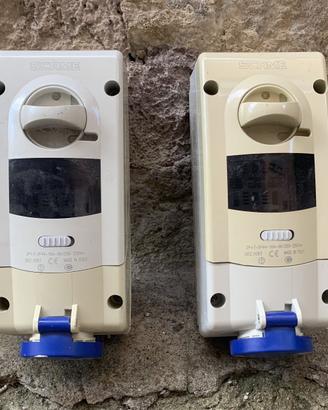 Prese interbloccate 16 ampere con fusibile