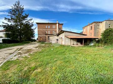 4 LOCALI A CAPRINO VERONESE