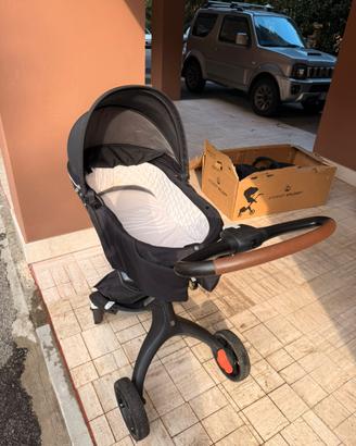 Stokke Xplory V6 Black + Stroller Seat e Borsa
