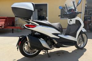 Piaggio Beverly 400