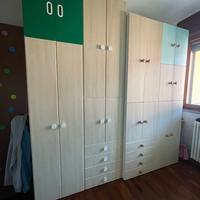 Armadio Ikea completo di accessori