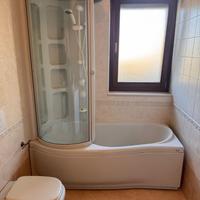 Vasca con doccia Teuco