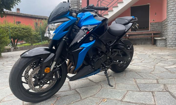 Suzuki gsx-s 1000 naked