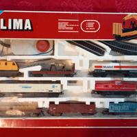 TRENO MERCI LIMA  con gru.