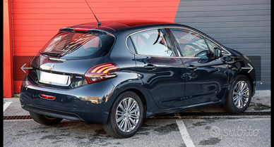 Peugeot 208 per neopatentati