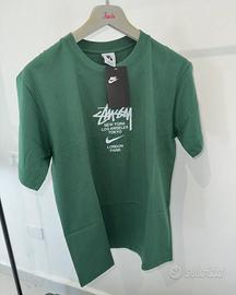 t-shirt nike x stussy