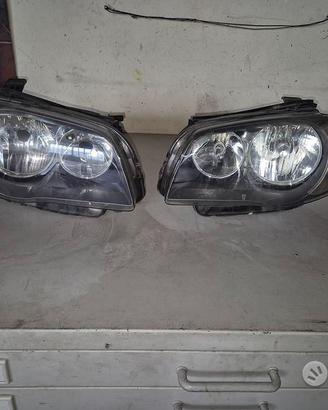 Fari Anteriori Alogeni Per Bmw Serie 1 E87 2010