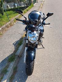 Yamaha FZ6 Dark edition