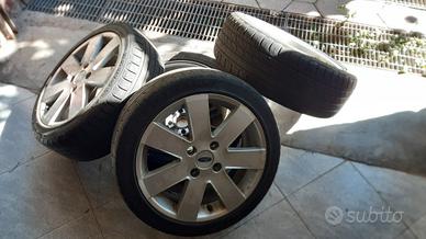 Pneumatici estivi con cerchi in lega Ford Fiesta