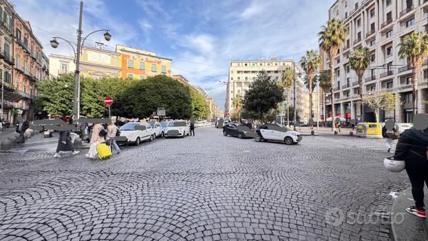 Via Toledo somministrazione