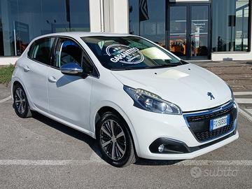 Peugeot 208 PureTech 82 5 porte Allure